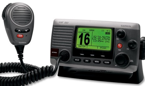 Garmin VHF 100i